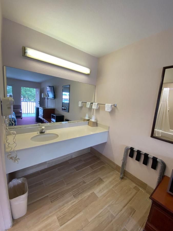 Regency Inn Fern Park Kültér fotó
