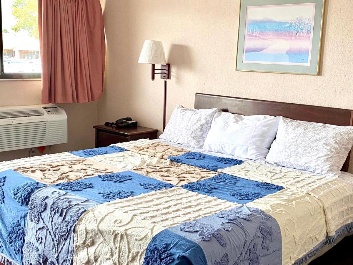 Regency Inn Fern Park Kültér fotó